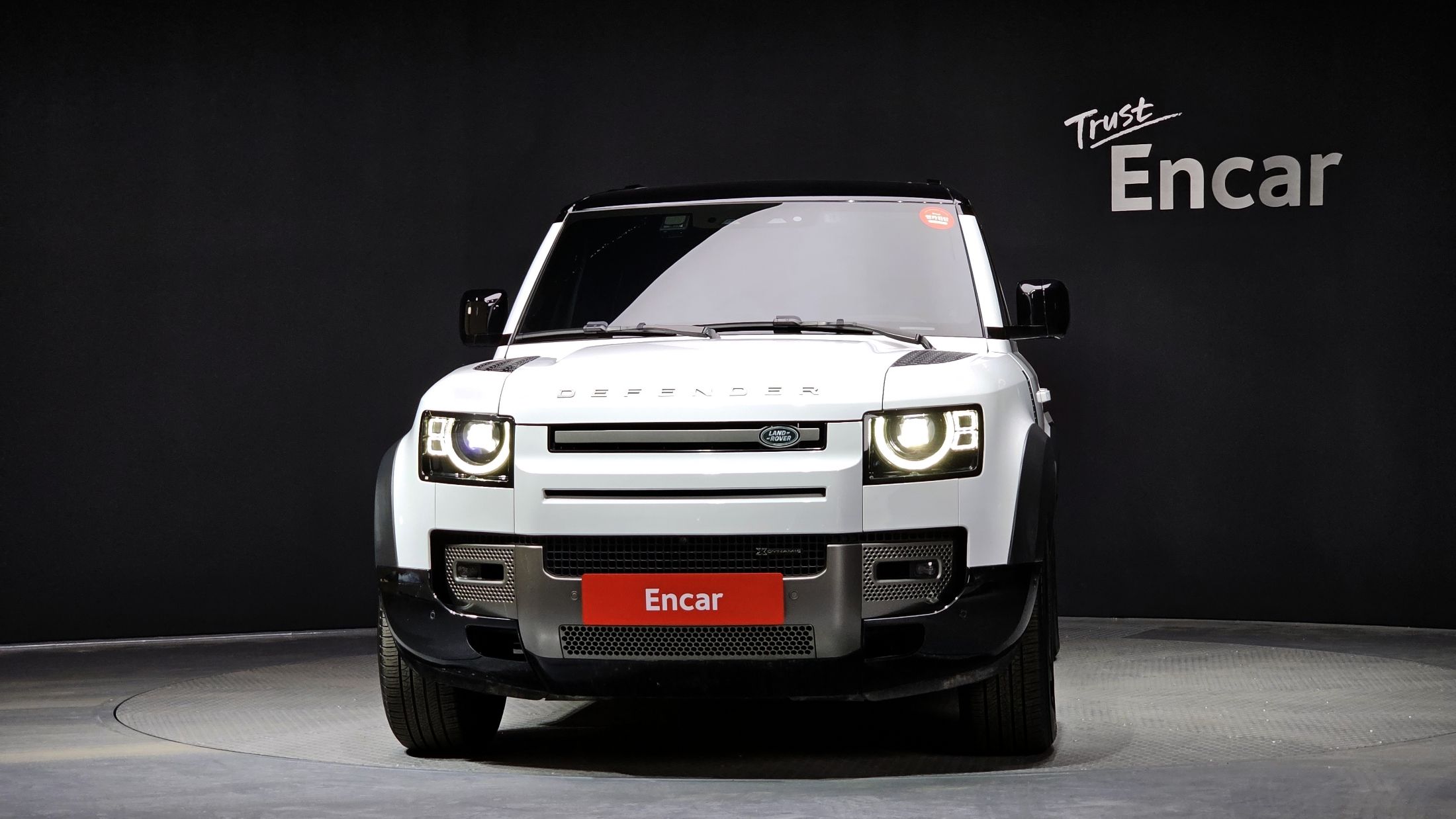 LAND ROVER DEFENDER L663 2023