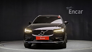 VOLVO XC60 2024