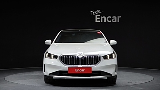 BMW 5-SERIES G60 2023