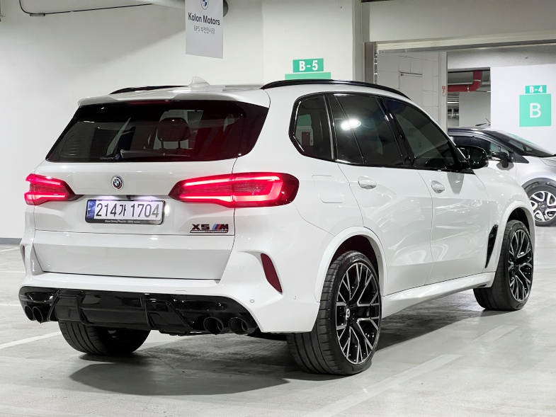 BMW X5M G05 2023