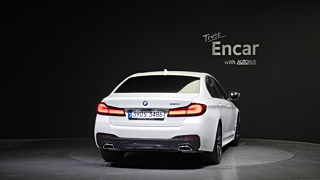 BMW 5-SERIES G30 2022
