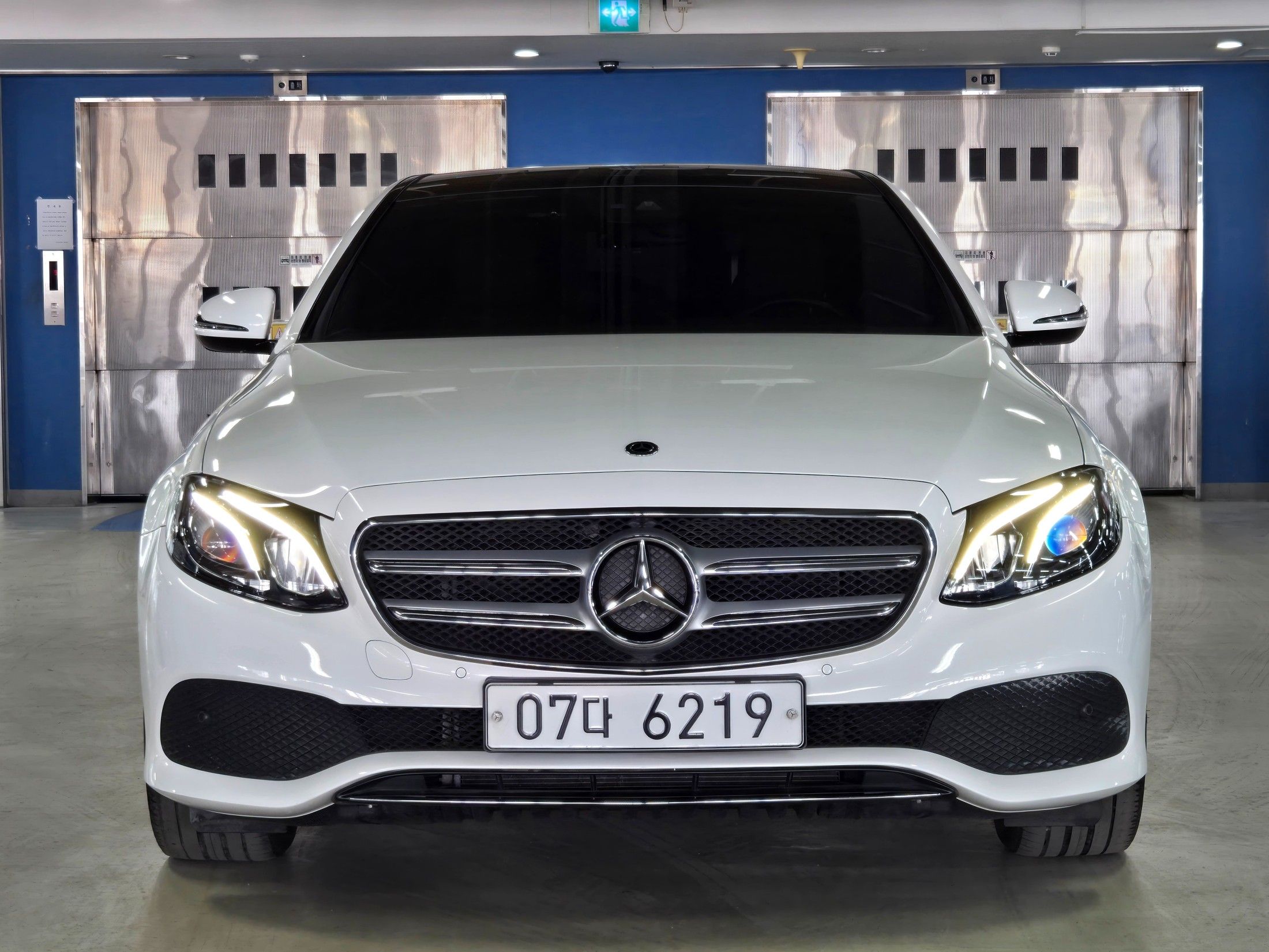 MERCEDES BENZ E-CLASS W213 2019