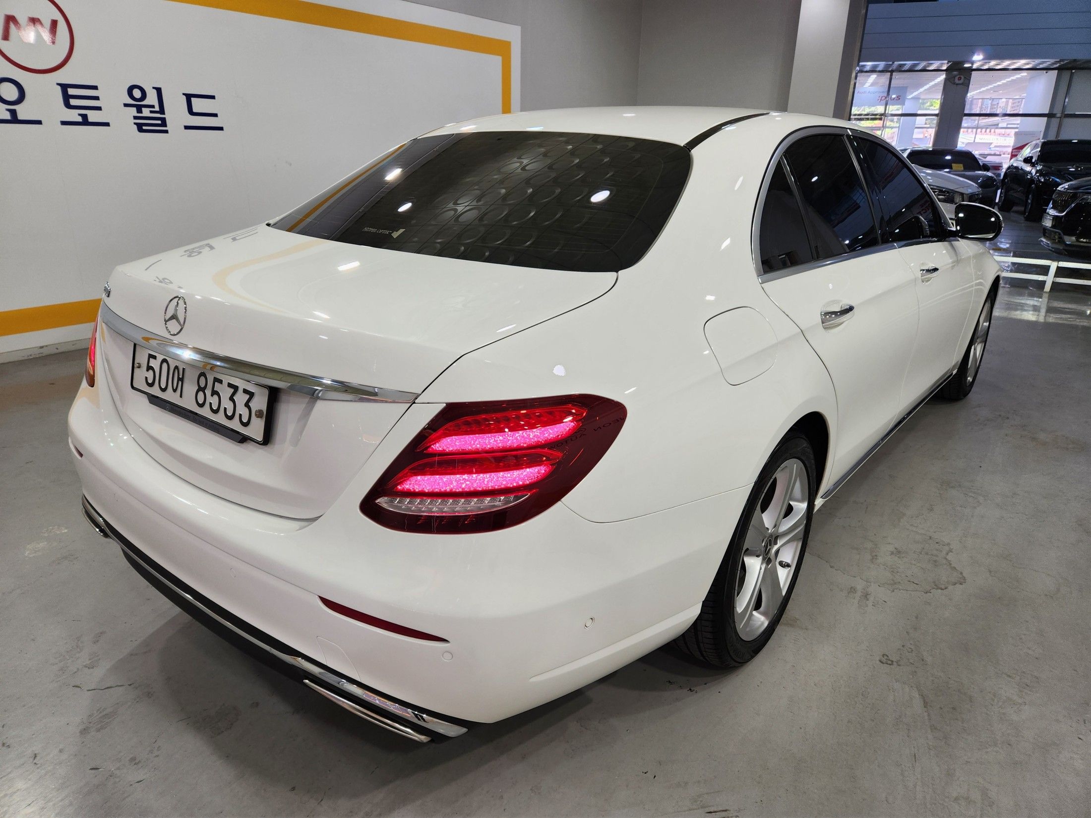 MERCEDES BENZ E-CLASS W213 2018