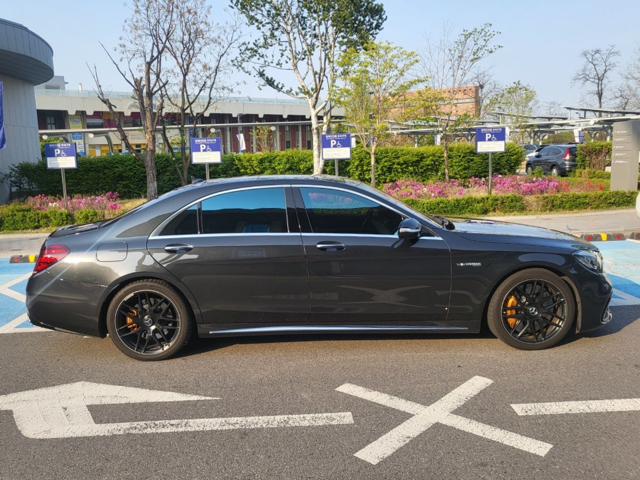 MERCEDES BENZ S-CLASS W222 2019