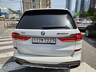 BMW X7 G07 2020