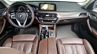 BMW 5-SERIES G30 2018