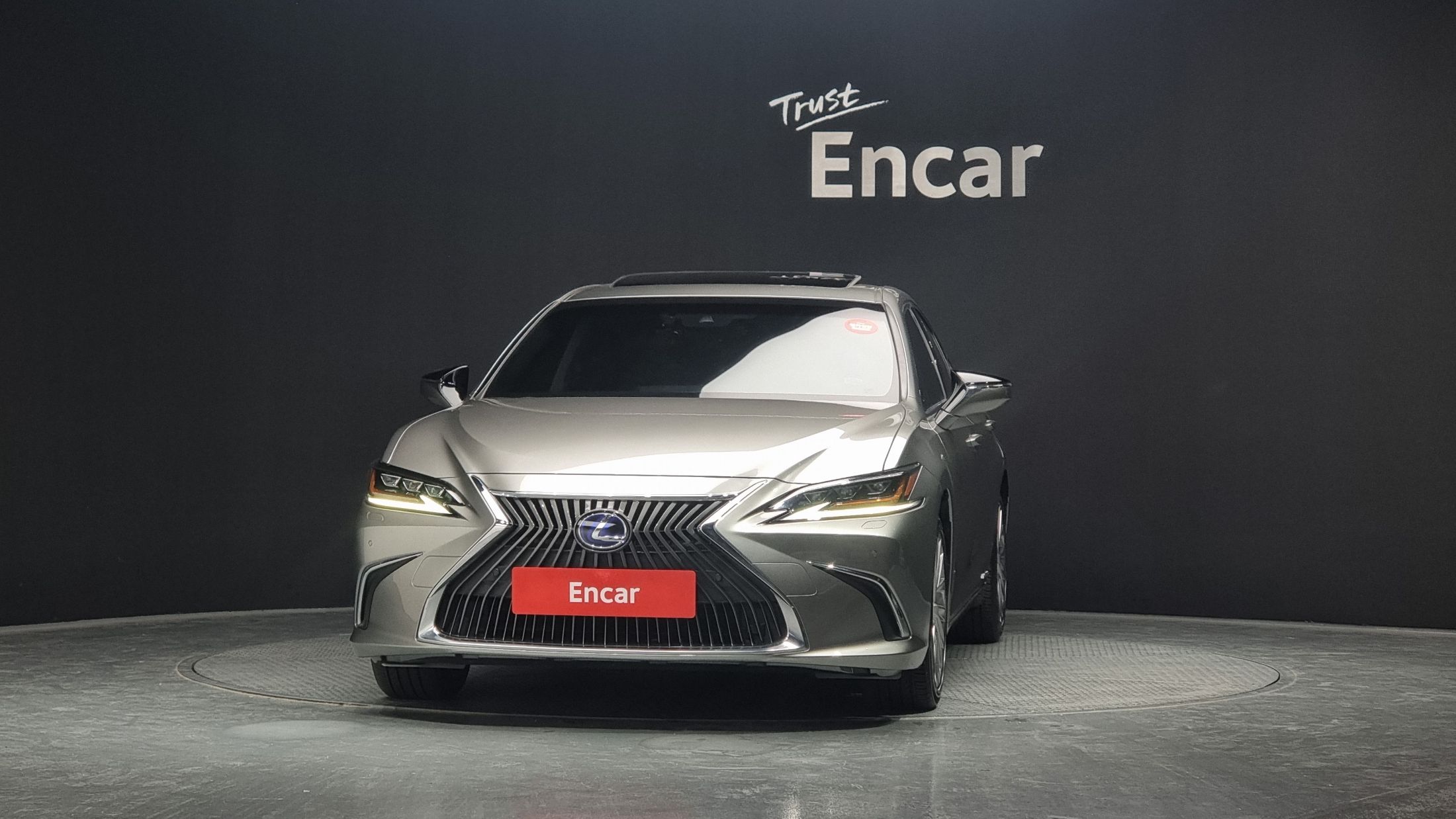 LEXUS ES300H 2020