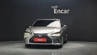 LEXUS ES300H 2020