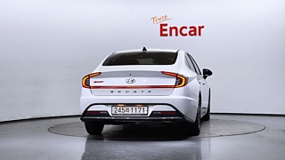 HYUNDAI SONATA DN8 2019