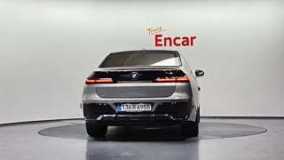BMW 7-SERIES G70 2023