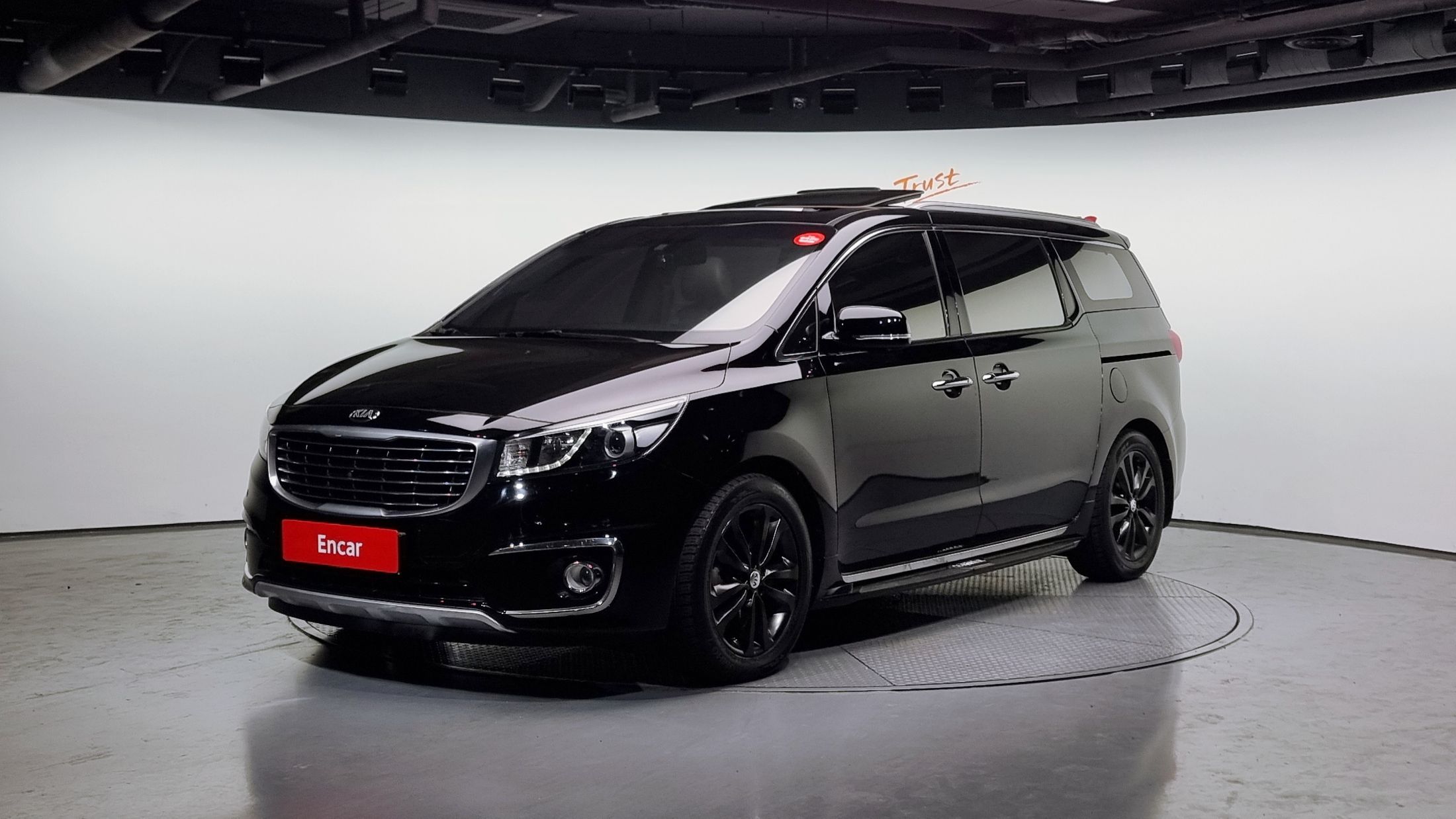 KIA CARNIVAL 2016