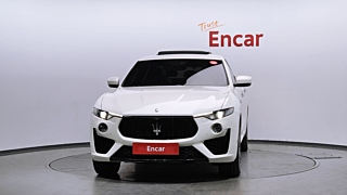 MASERATI LEVANTE 2019