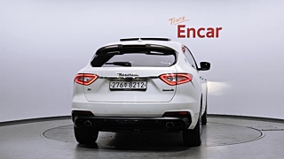 MASERATI LEVANTE 2019