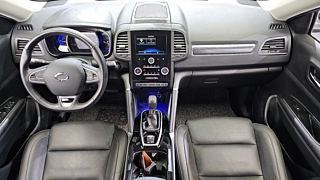 SAMSUNG QM6 2022