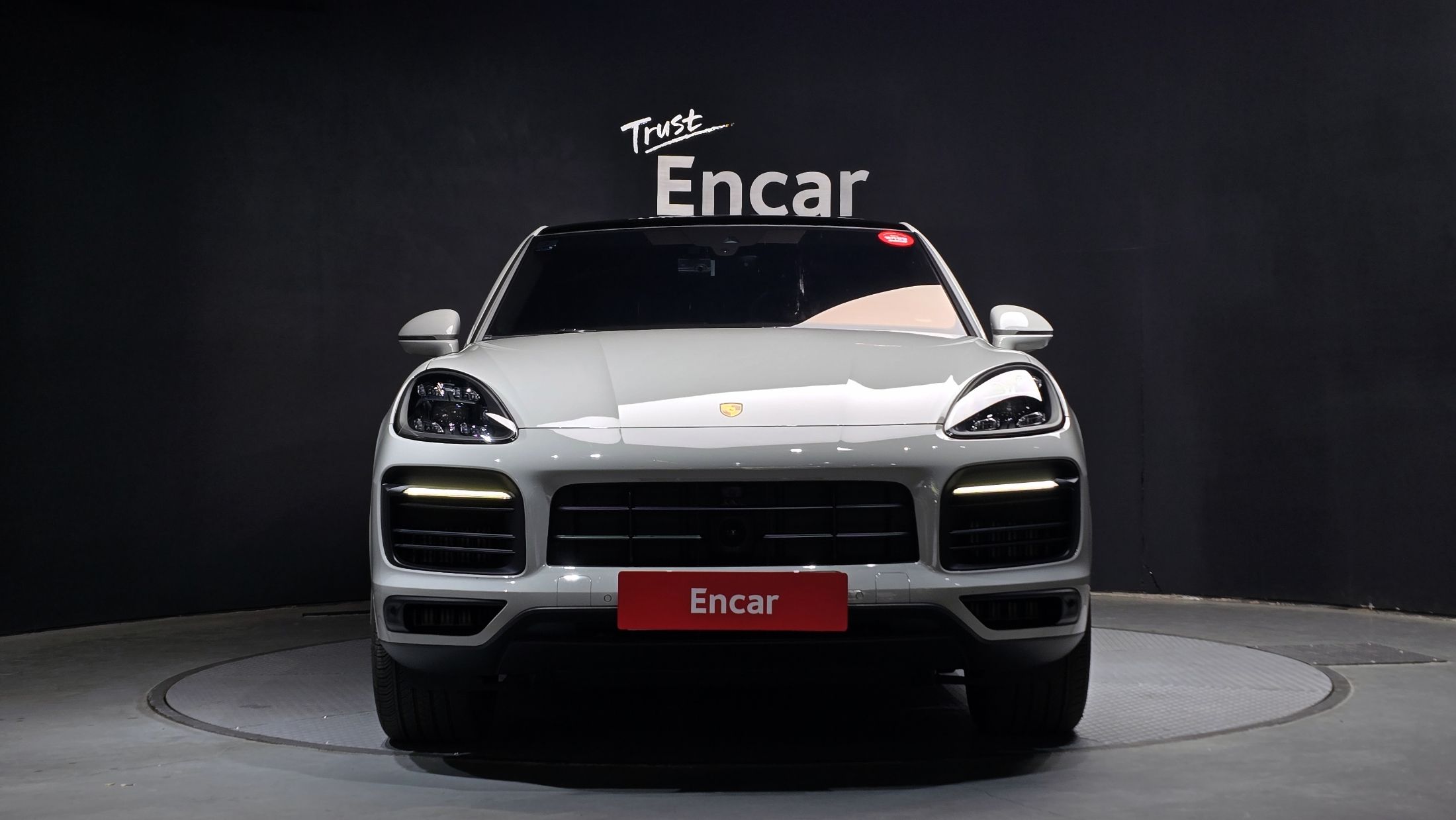 PORSCHE CAYENNE PO536 2023