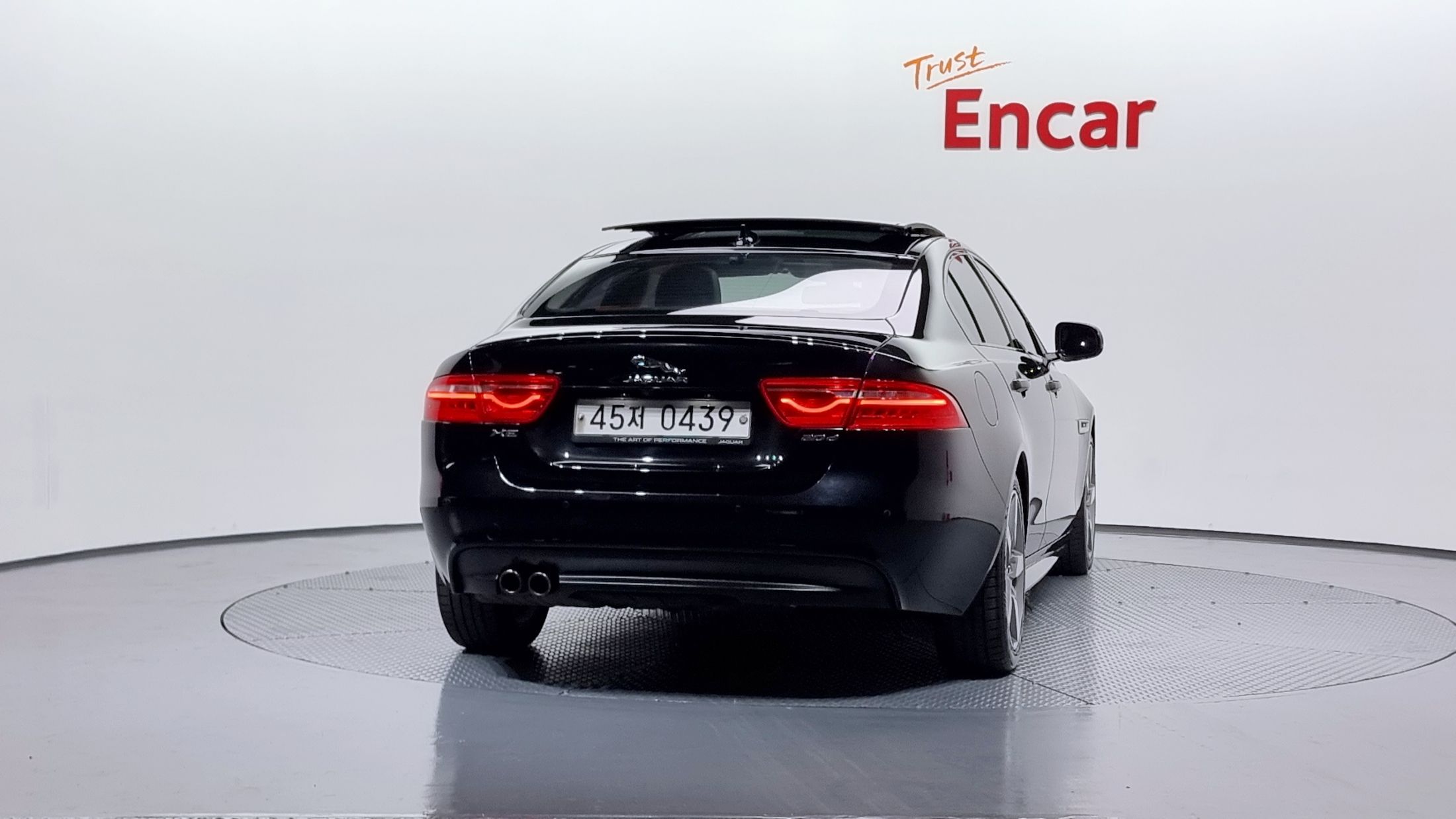 JAGUAR XE 2016