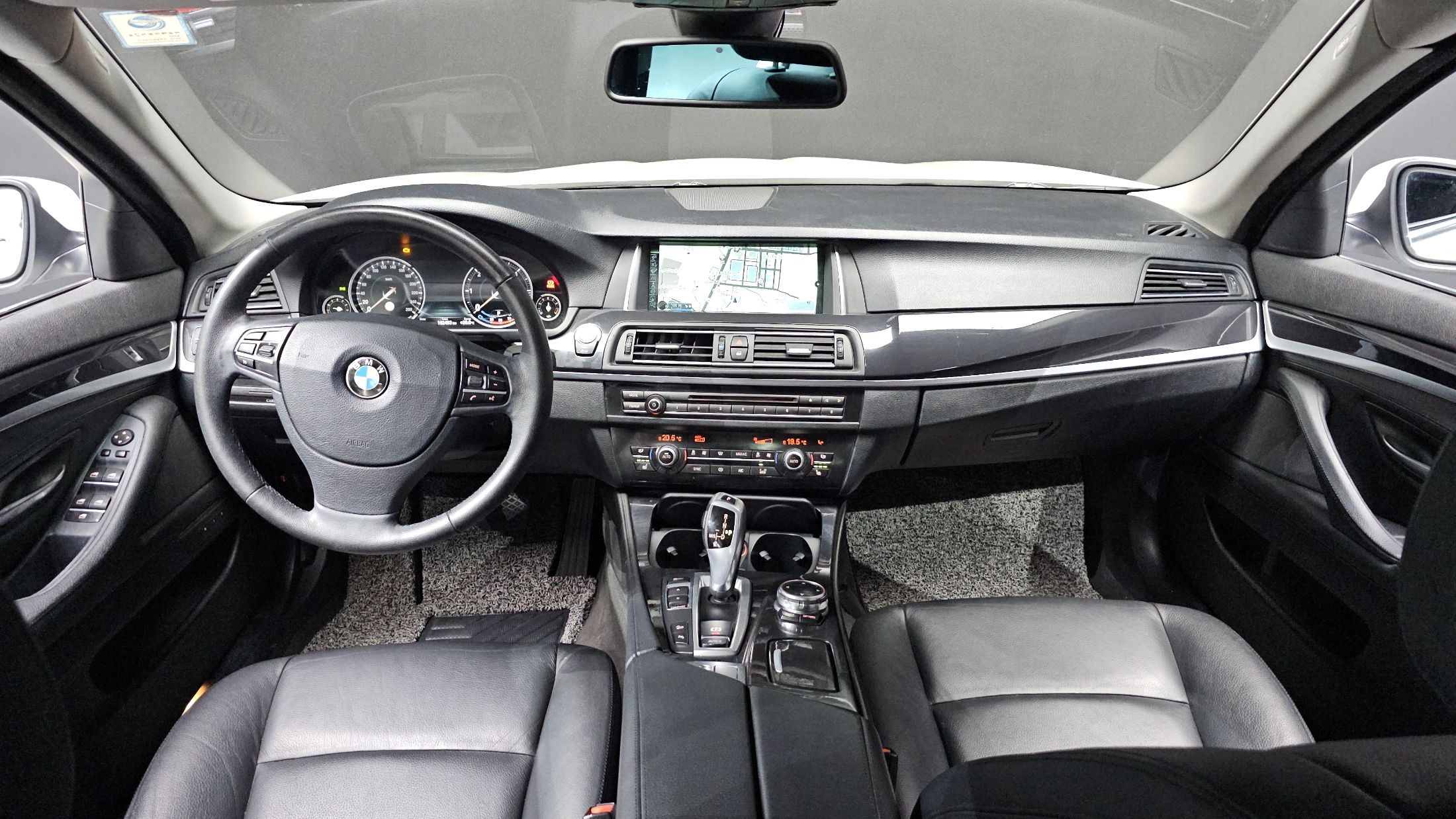BMW 5-SERIES F10 2013