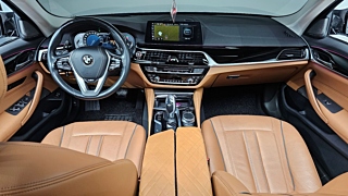 BMW 5-SERIES G30 2018