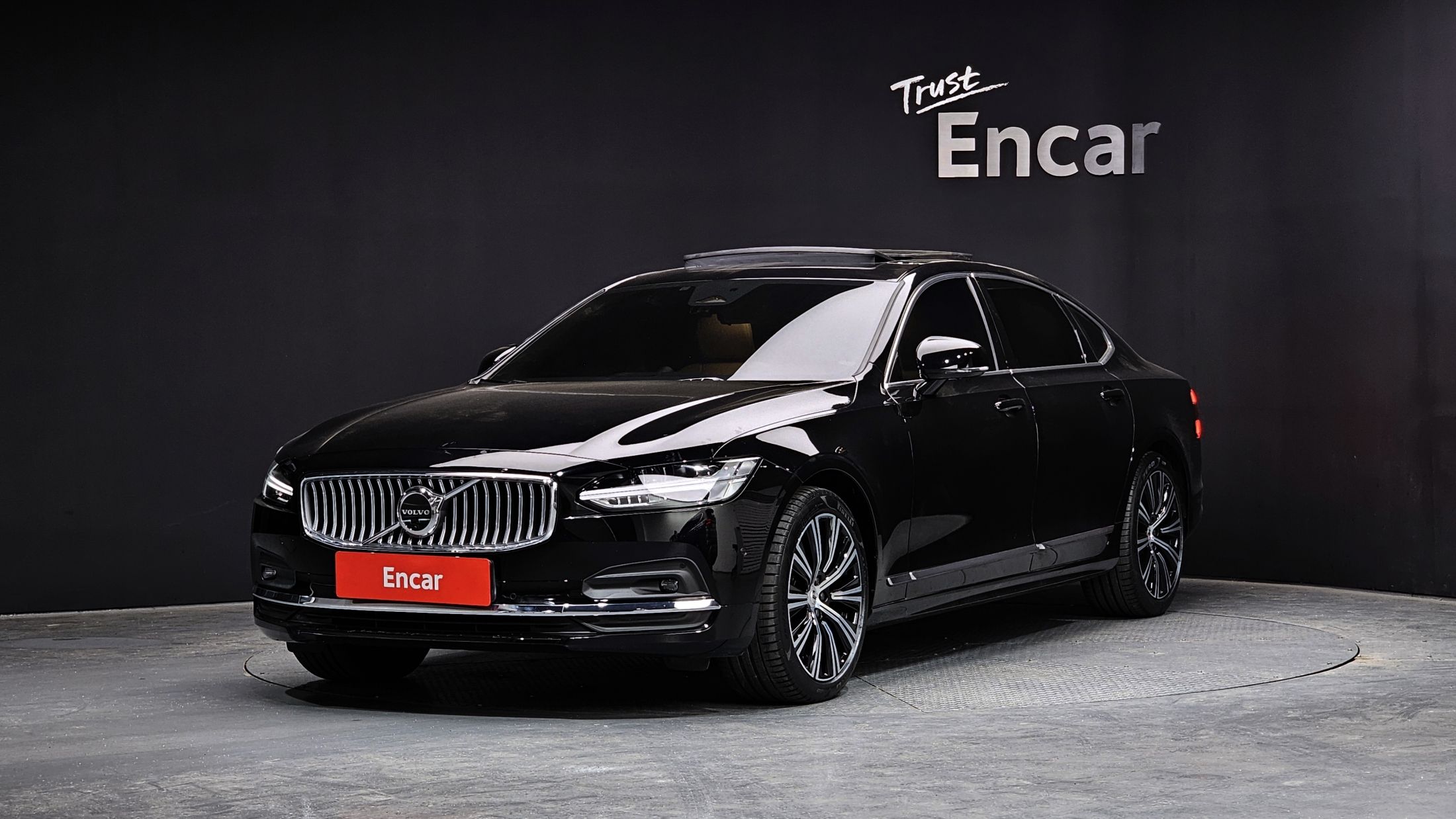 VOLVO S90