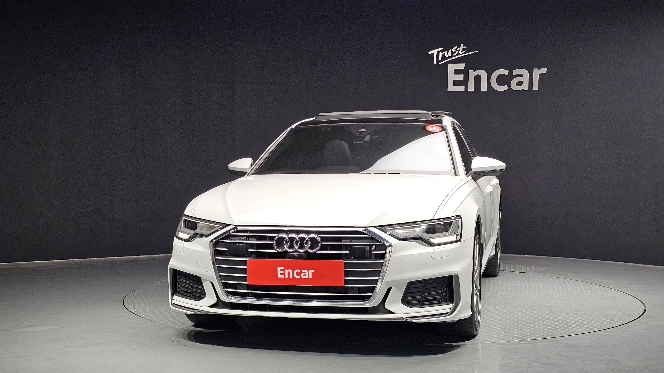 AUDI A6 C8