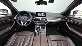 BMW 5-SERIES G30 2018