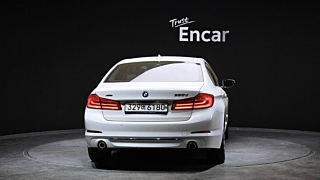 BMW 5-SERIES G30 2018
