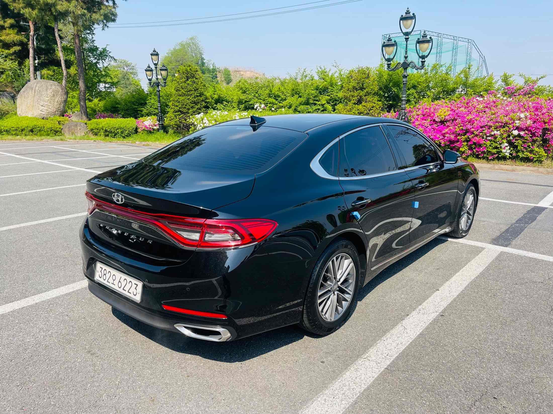 HYUNDAI GRANDEUR IG 2017