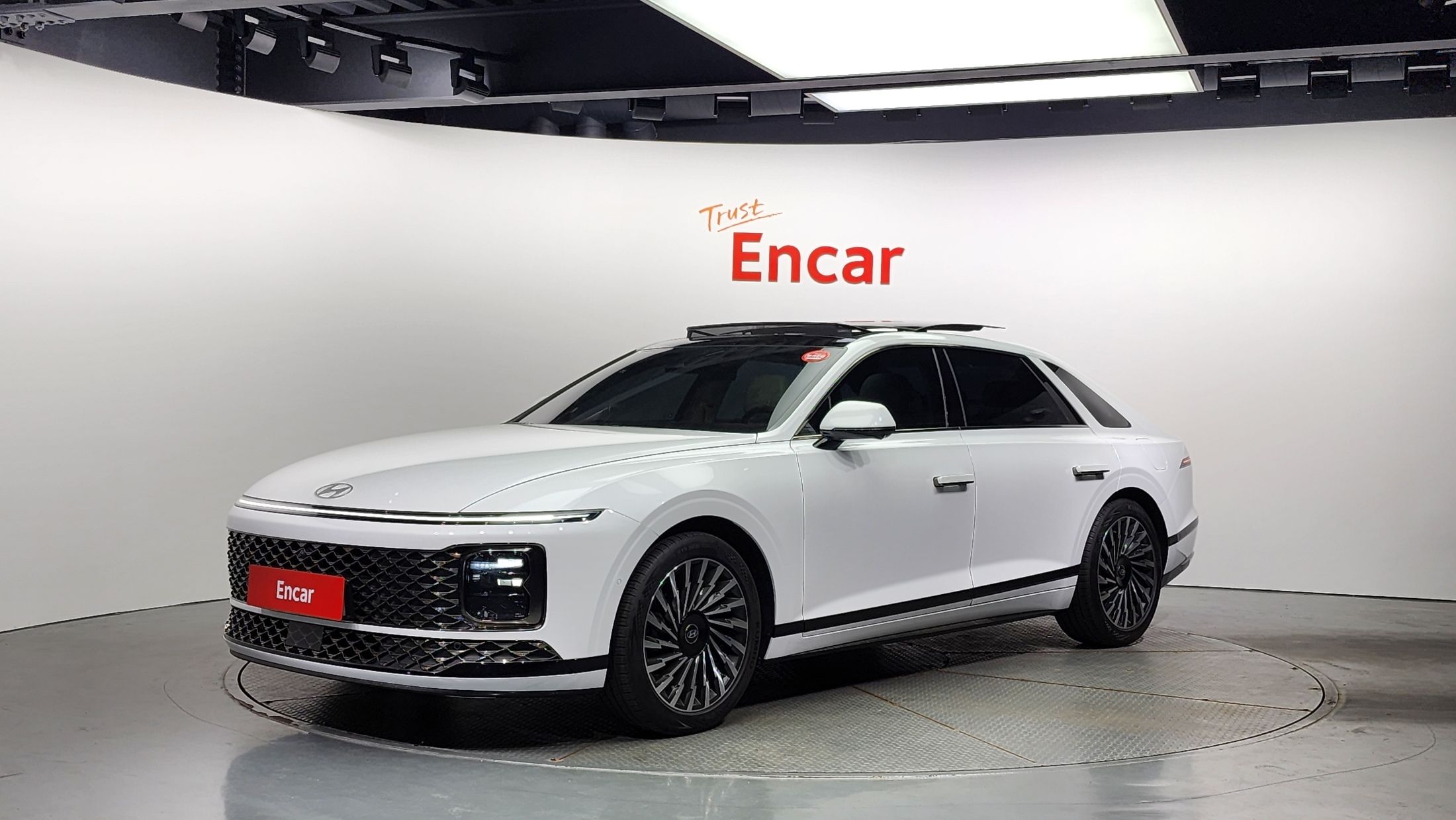 HYUNDAI GRANDEUR HYBRID GN7 2023