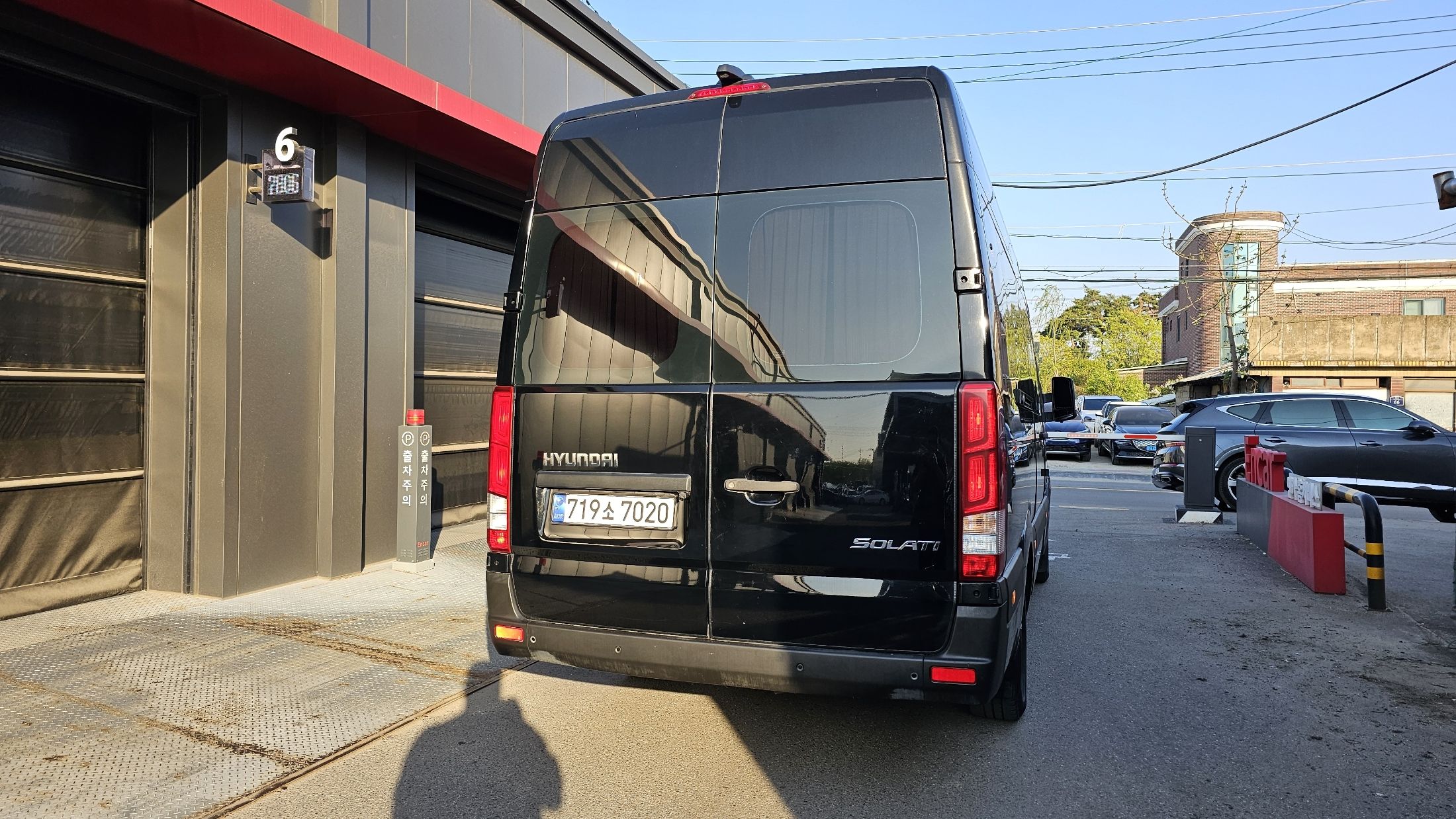 HYUNDAI SOLATI 2016