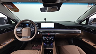 HYUNDAI GRANDEUR GN7 2023