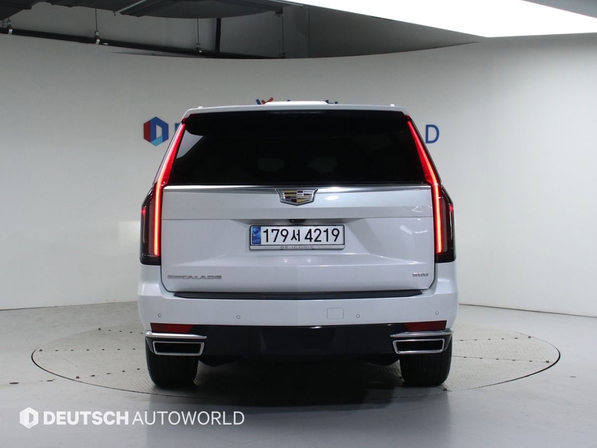 CADILLAC ESCALADE
