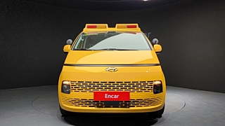 HYUNDAI STARIA 2023