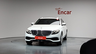 MERCEDES BENZ E-CLASS W213 2019