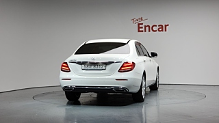 MERCEDES BENZ E-CLASS W213 2019