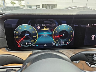 MERCEDES BENZ E-CLASS W213 2021