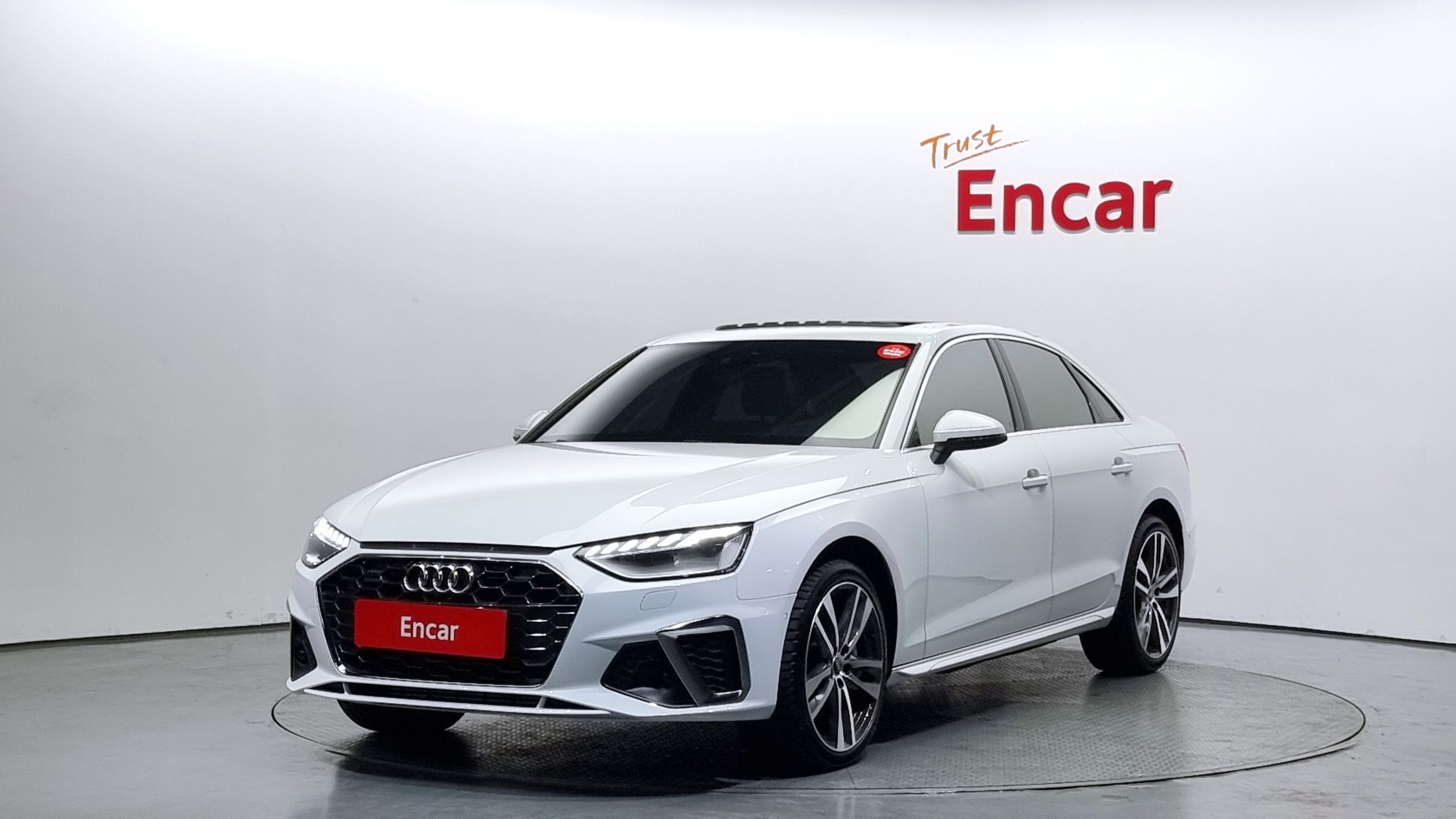 AUDI A4 B9 2023