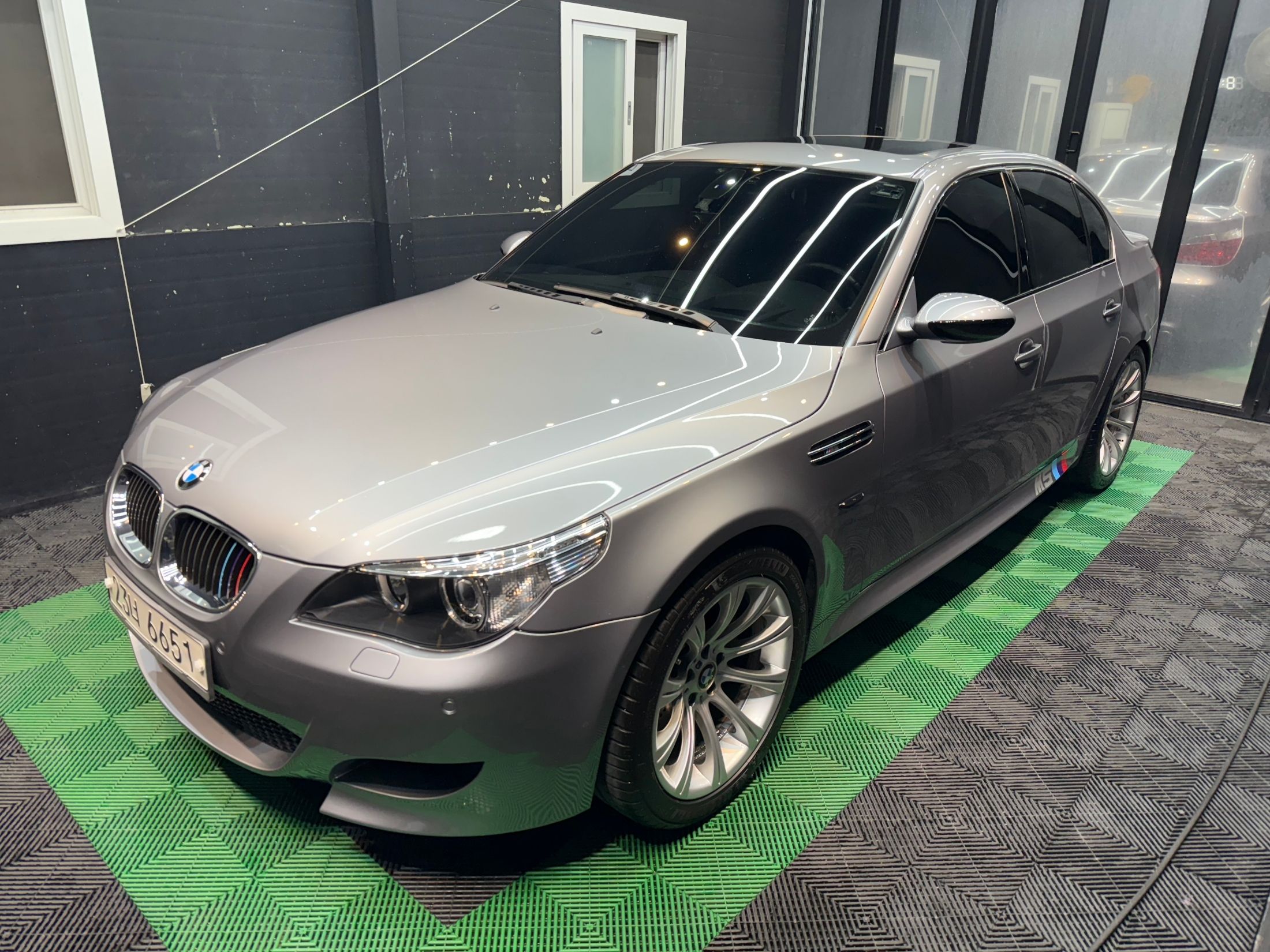 BMW M5 E60