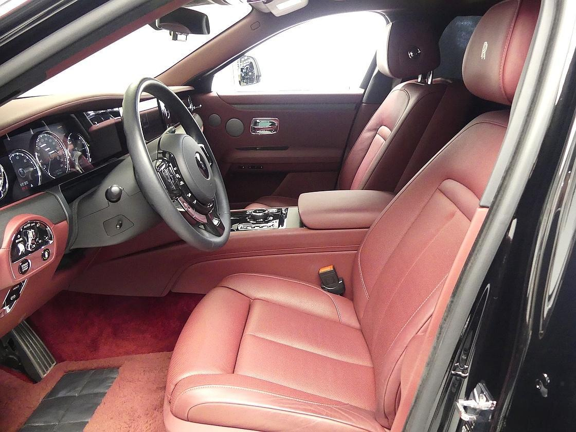 ROLLS ROYCE GHOST 2021