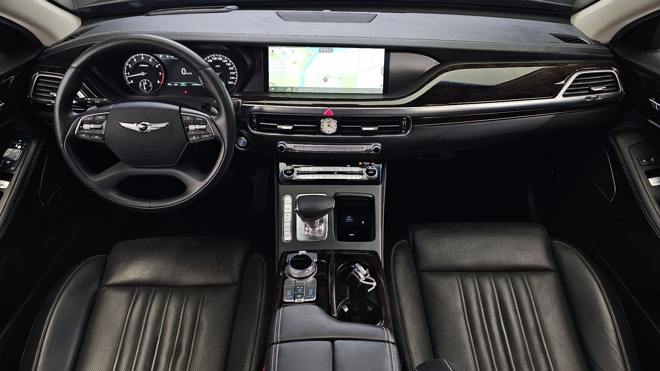 GENESIS G90 2020