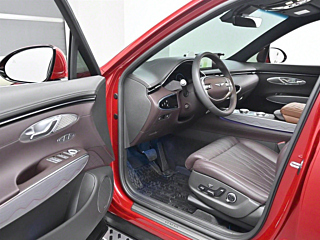 GENESIS GV70 2024