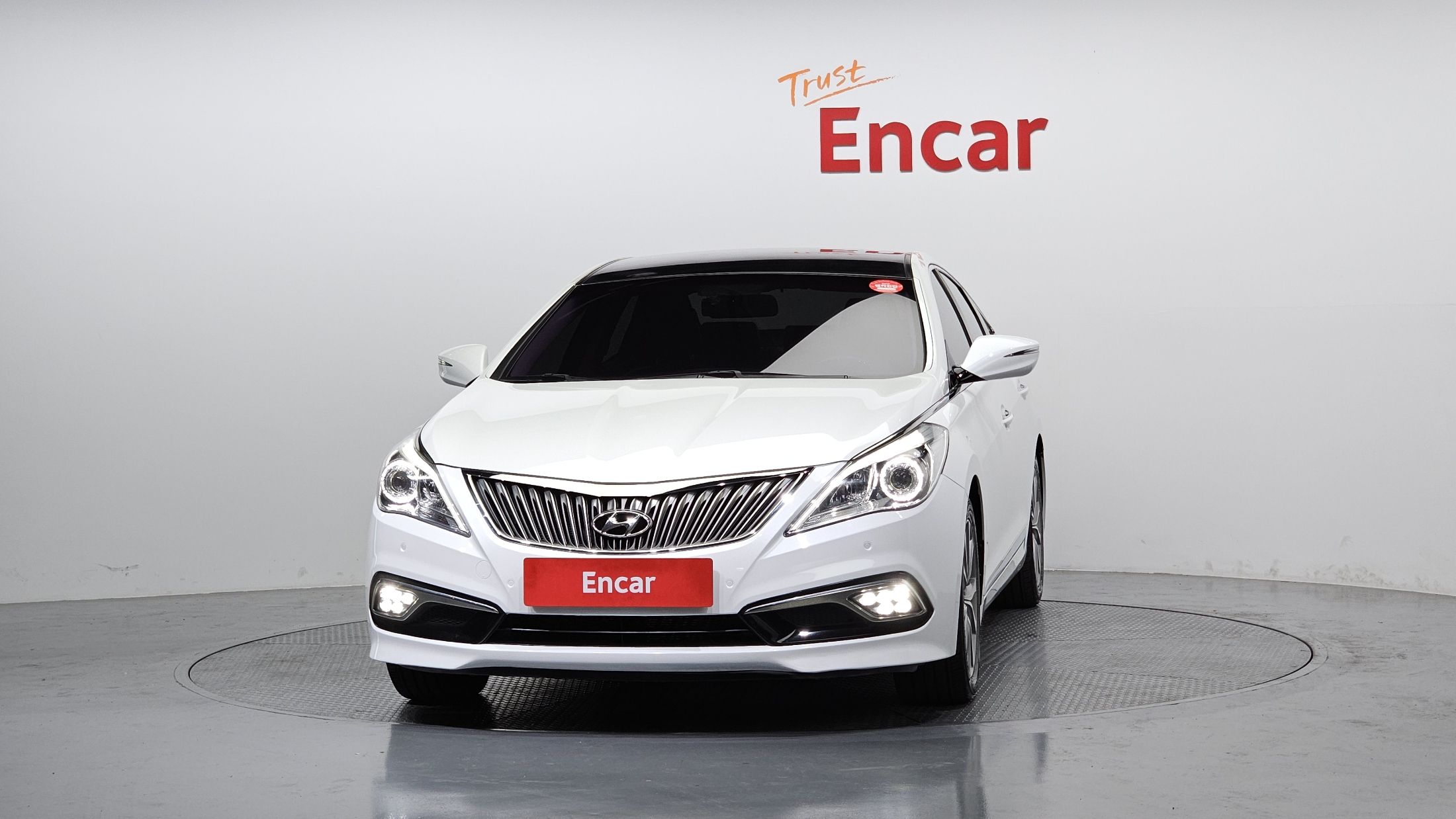 HYUNDAI GRANDEUR HG 2016