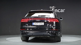 AUDI Q8 4M 2023