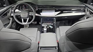 AUDI Q8 4M 2023