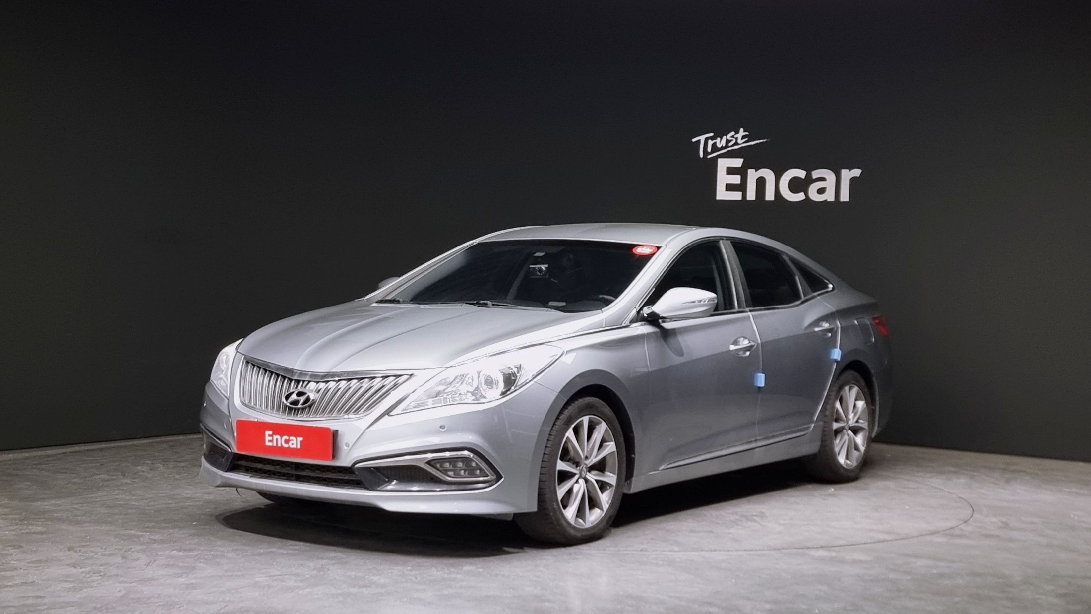 HYUNDAI GRANDEUR HG 2014