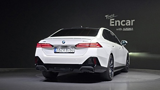 BMW 5-SERIES G60 2024