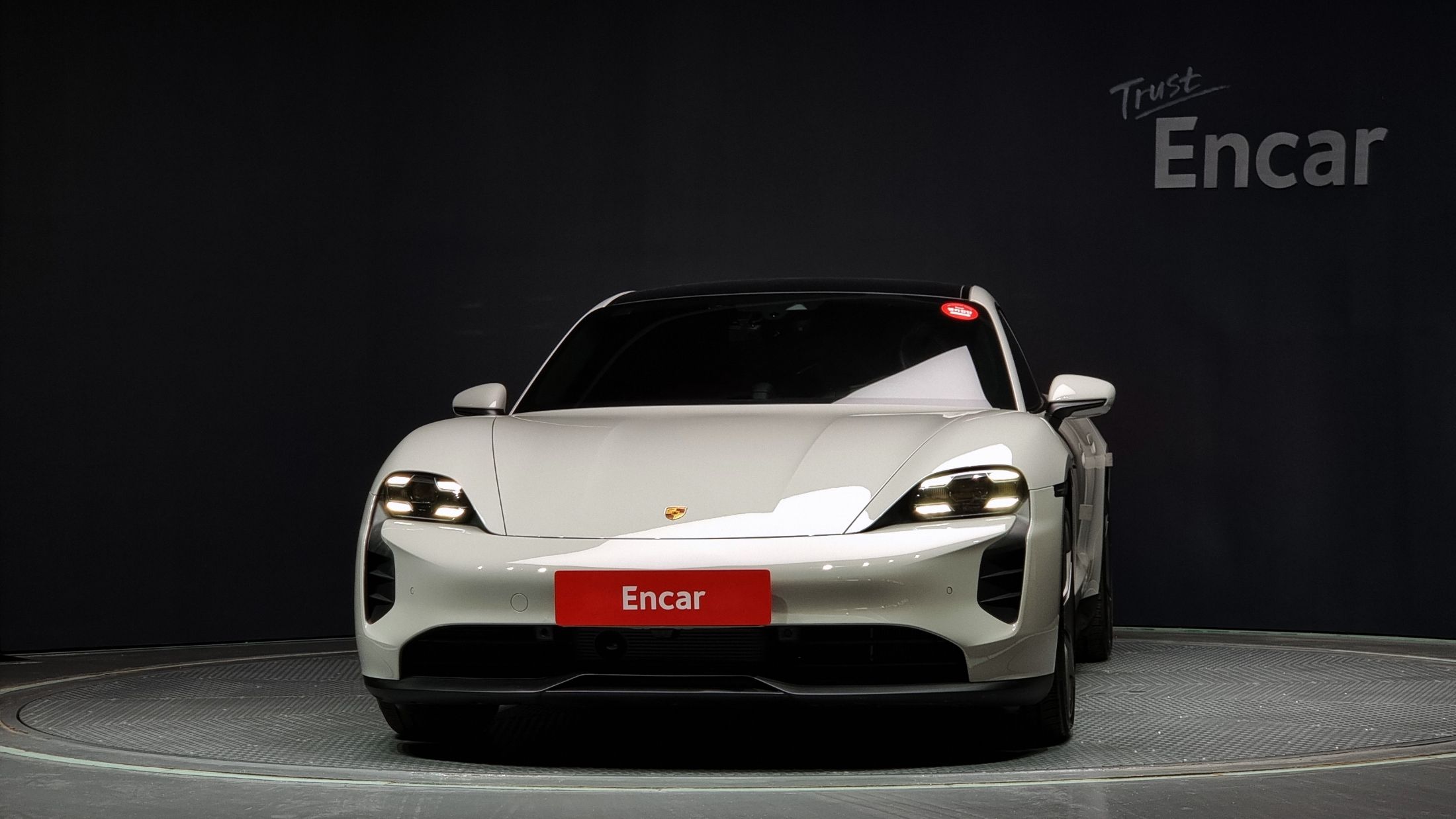 PORSCHE TAYCAN 2024