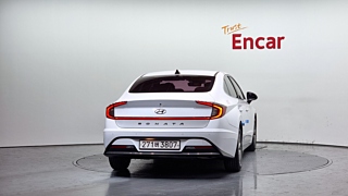 HYUNDAI SONATA DN8 2019