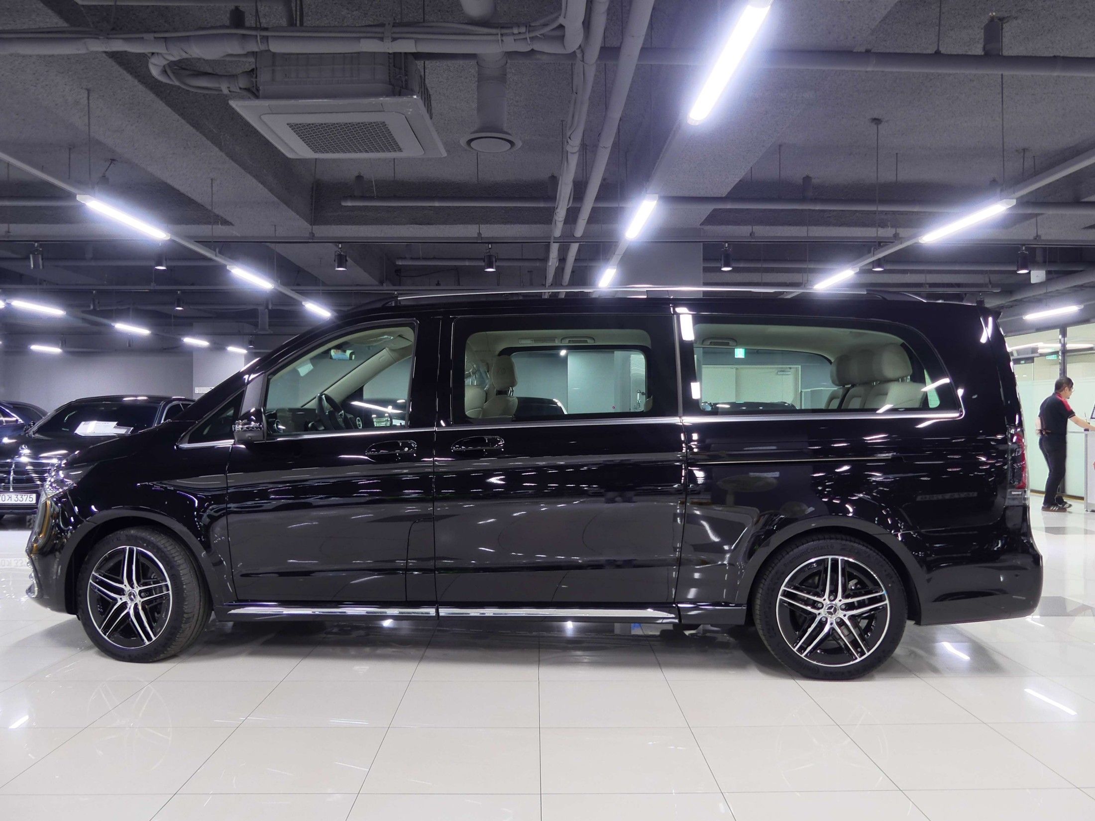 MERCEDES BENZ V-CLASS