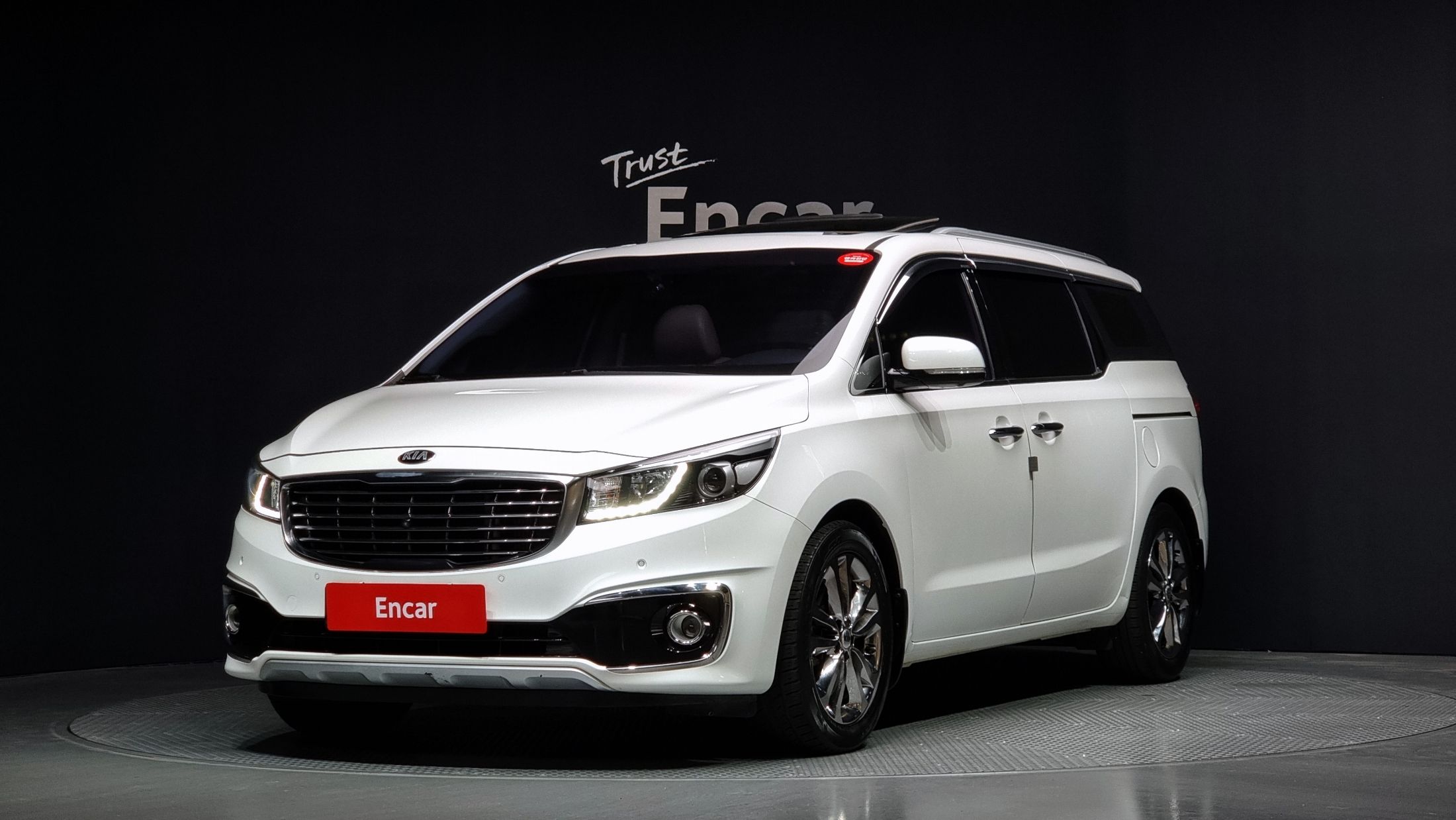 KIA CARNIVAL 2018