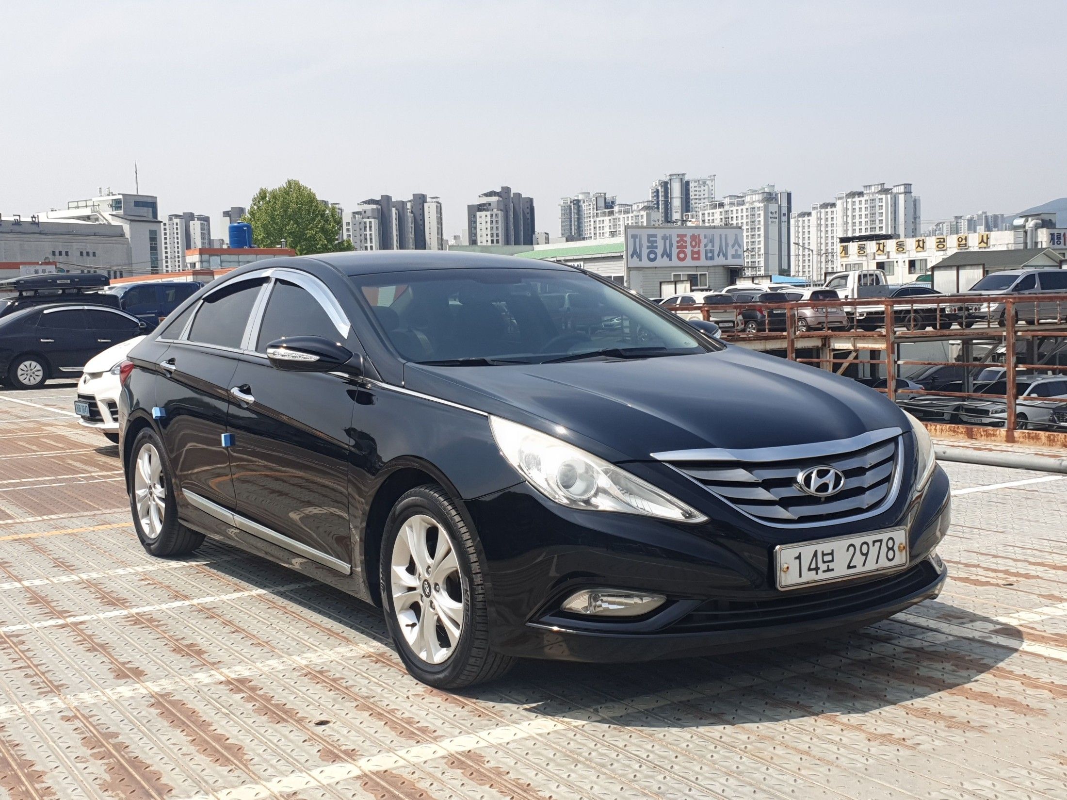 HYUNDAI SONATA YF 2009